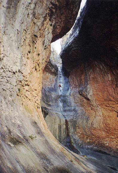 Barranco de Chimiachas : Muriel arrive dans la cocineta.