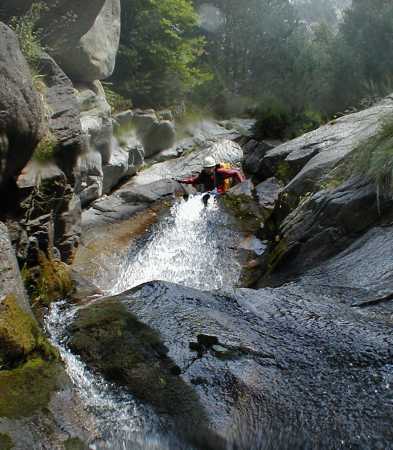 Fred use sa couche culotte dans le Freser!