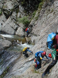 main courante menant au saut de 9m.