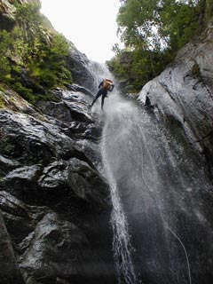 Descente de canyon : les cascades de Maria Valenta